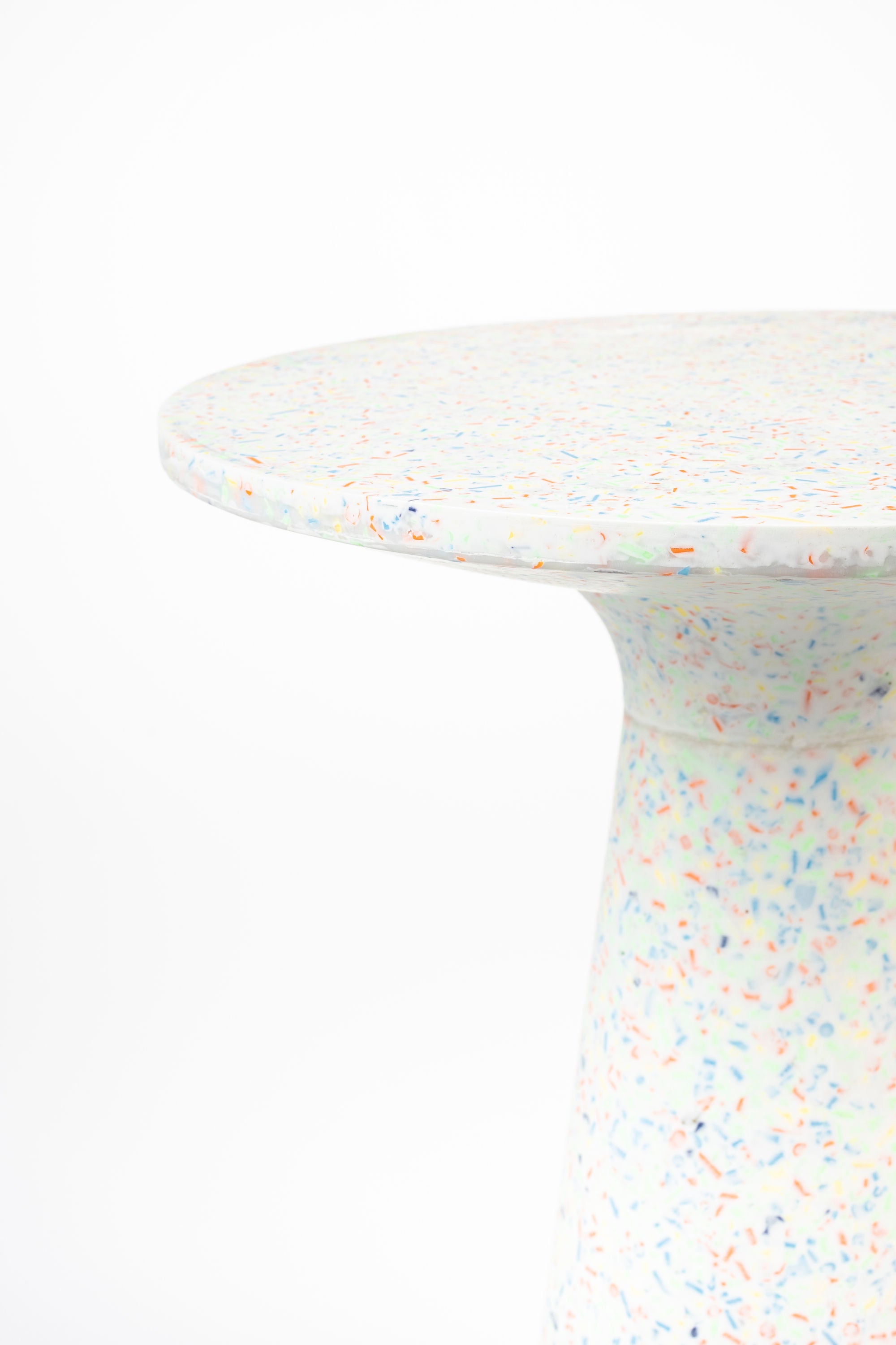 Zuiver Victoria Multi Terrazzo Round Side Table
